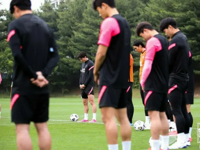 W杯アジア地区2次予選スリランカ戦控えた韓国代表、新型コロナ感染防止マニュアルに従いトレーニング地から故ユ・サンチョルさんを追悼＝試合は「6分間、応援なし」（画像提供:wowkorea）
