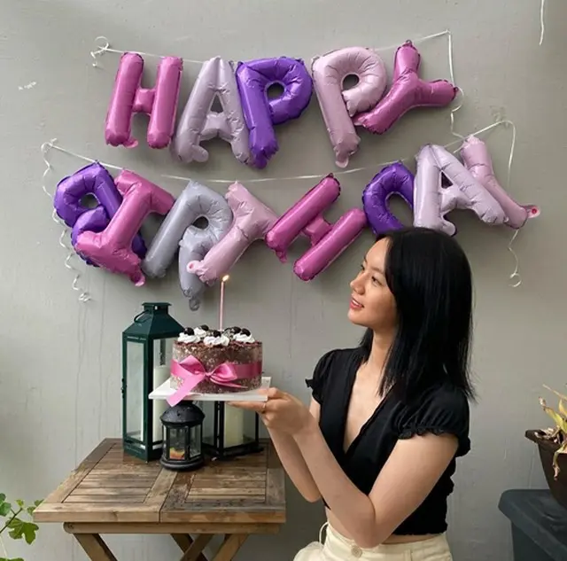 ヘリ（Girl’s Day）、誕生日ケーキを手に笑顔 「ありがとう、そして愛してる」（画像提供:wowkorea）