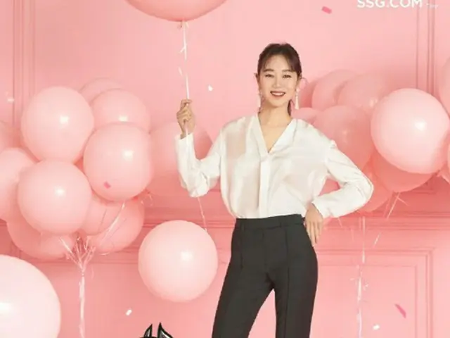 「SSGドットコム」のモデルを務める女優コン・ヒョジン、12日SSG LANDERSフィールド「始球式」に登場（画像提供:wowkorea）