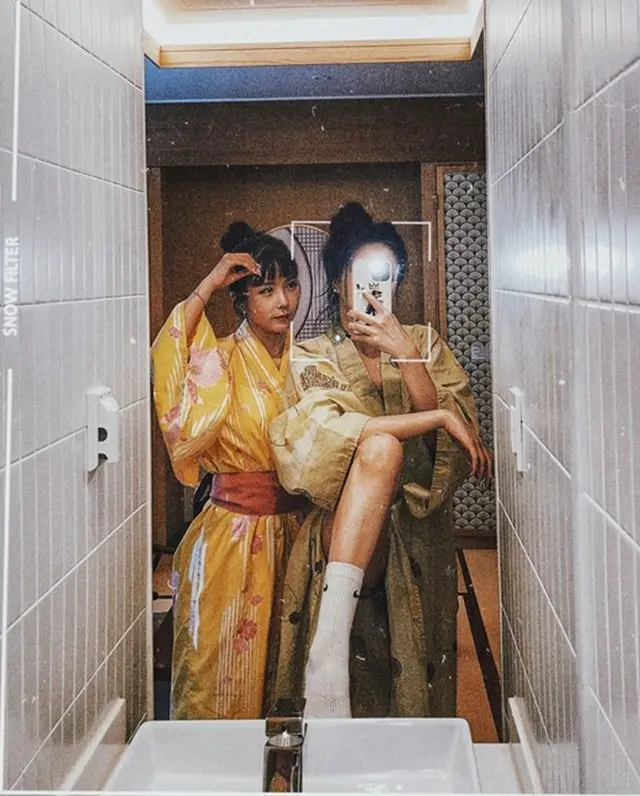 ヒョニョン（RAINBOW）、親友モデルと旅行中の浴衣＆ビキニ姿公開（画像提供:wowkorea）