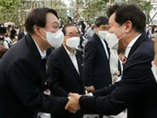 文政権新設の「公捜処」、次期大統領候補1位の前検察総長を「職権乱用」で捜査＝韓国
