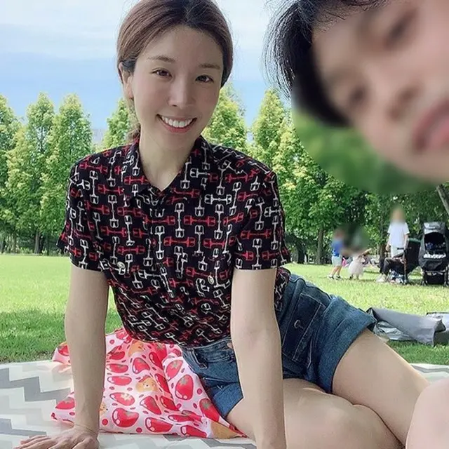 ミュージカル女優兼クリエーターのハム・ヨンジが、夫との週末デート現場を公開した。（画像提供:Mydaily）