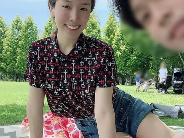 ミュージカル女優兼クリエーターのハム・ヨンジが、夫との週末デート現場を公開した。（画像提供:Mydaily）