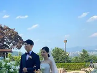 歌手BEN＆イ・ウク、幻想View野外結婚式公開…ドレス姿が女神