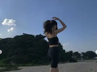 女優キム・セロク、ブラトップにレギンスでも完璧...たるみゼロ