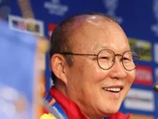 「ベトナム決別説」浮上したパク・ハンソ監督、マネジメント会社が釈明「決別説は事実ではない」