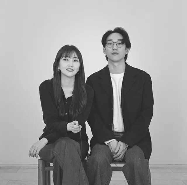 歌手10cm（クォン・ジョンヨル）とデュオ「OKDAL」（屋上月光）メンバーキム・ユンジュが結婚7周年を迎えた。（画像提供:Mydaily）