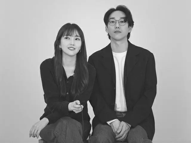歌手10cm（クォン・ジョンヨル）とデュオ「OKDAL」（屋上月光）メンバーキム・ユンジュが結婚7周年を迎えた。（画像提供:Mydaily）