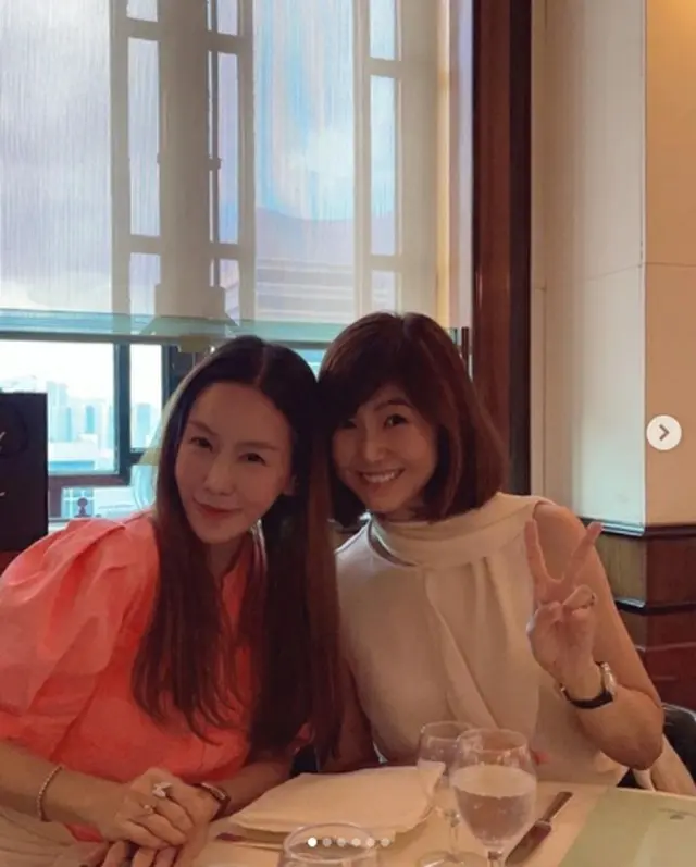 女優キム・ジョンウン、元アナウンサーのカン・スジョン夫婦とラグジュアリーなディナー「ごちそうさまでした」（画像提供:wowkorea）