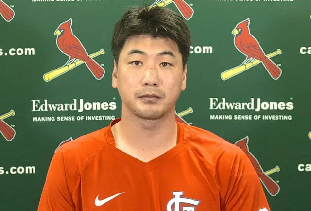 カージナルスのキム・グァンヒョン、21日のブレーブス戦先発登板へ＝今季2勝目に挑戦（画像提供:wowkorea）
