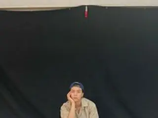 「NCT 127」JOHNNY、後ろにかぶったキャップ＆Tシャツで「彼氏ルック」の最高峰