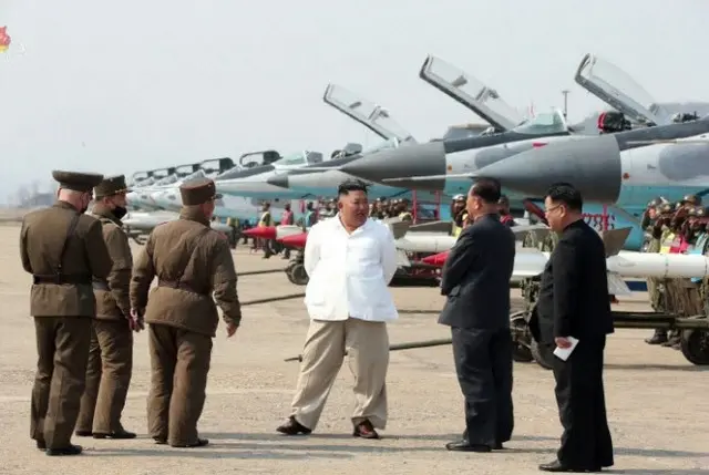 北朝鮮、順川飛行場の滑走路工事…300メートル拡張（画像提供:wowkorea）