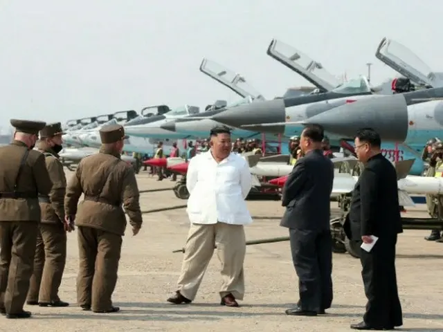 北朝鮮、順川飛行場の滑走路工事…300メートル拡張（画像提供:wowkorea）