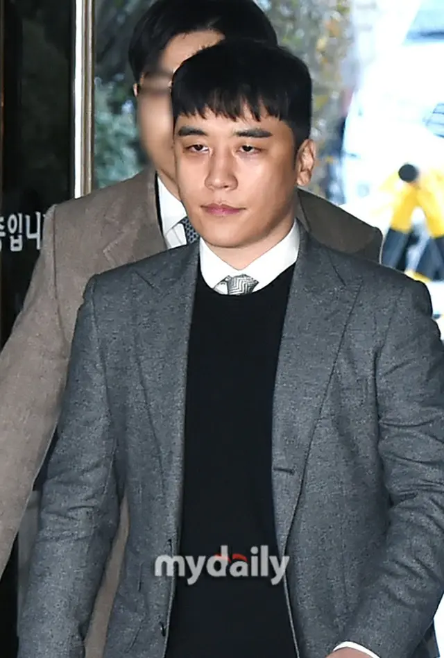 V.I（元BIGBANG）、性売買斡旋容疑を否認＝「よくやってくれる子たち」は「打ち間違い」と主張（画像提供:wowkorea）