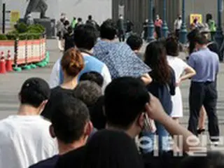 感染者800人に迫る...感染症の専門家「社会的距離の確保段階を調整すべき」＝韓国