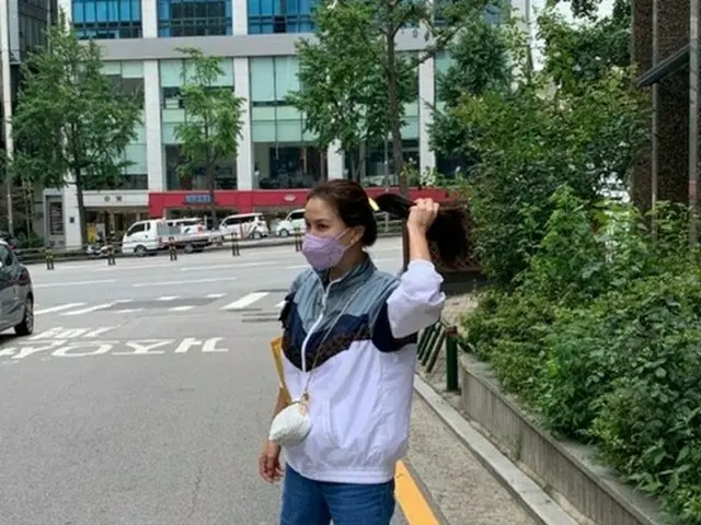 女優コ・ソヨン、ラフでありながらもお洒落な日常コーデを披露（画像提供:wowkorea）