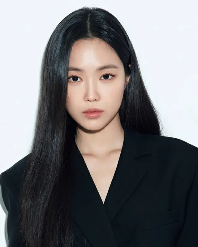 YGがソン・ナウンの新コンセプト・フォトを公開……みずみずしい美貌（画像提供:wowkorea）