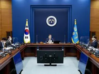 文大統領、「セクハラ・性暴力予防教育」聴講＝韓国