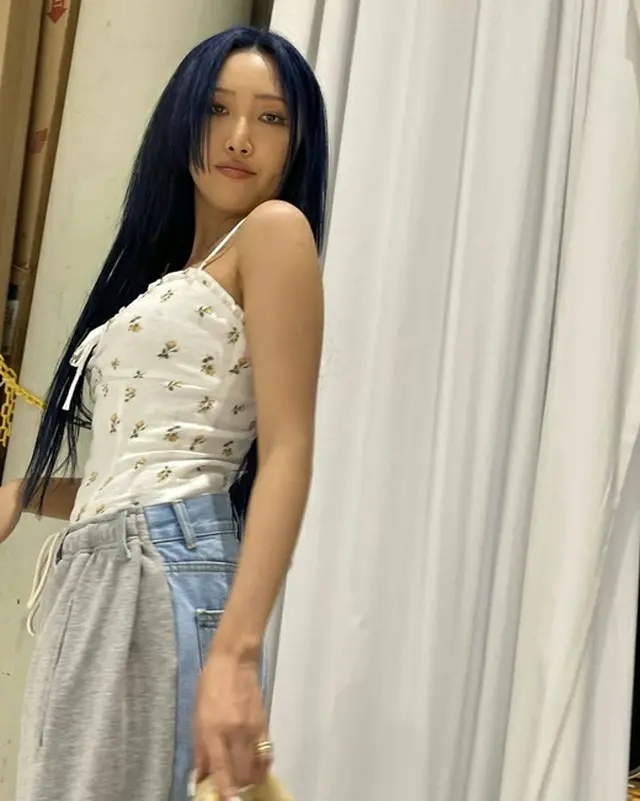 グループ「MAMAMOO」メンバーファサがスタイリッシュな容貌を誇った。（画像提供:Mydaily）