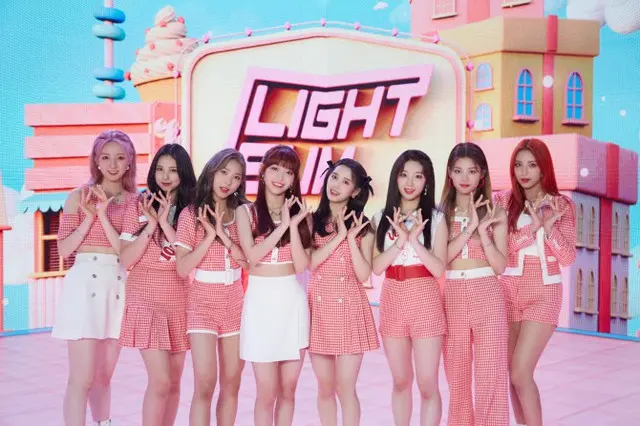 韓国ガールズグループ「LIGHTSUM」のスタッフが新型コロナウイルスに感染したことがわかり、メンバーも検査後、自宅隔離に入る（画像提供:wowkorea）