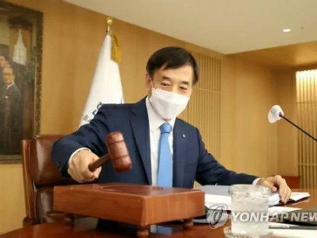 金融通貨委員会を主宰する李柱烈総裁（韓銀提供）＝（聯合ニュース）≪転載・転用禁止≫