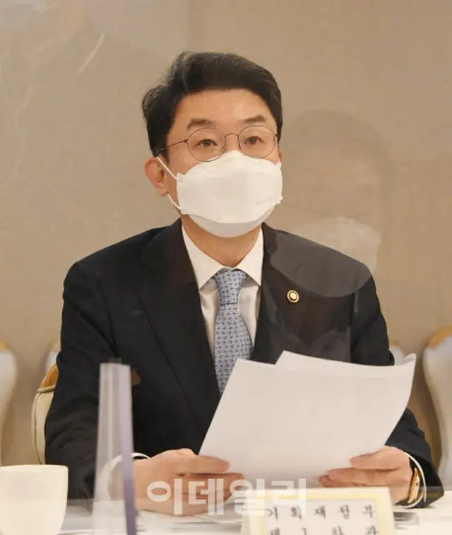 韓国企画財政部次官「新型コロナの状況厳しい…被害分野の雇用支援を支障なく推進」（画像提供:wowkorea）