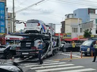 「ブレーキ故障？」キャリアカー 横断歩道に突っ込み「高齢者 3人死亡」 = 韓国