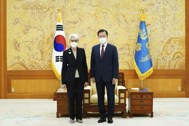 文在寅 韓国大統領は、訪韓中のシャーマン米国務副長官を接見した（画像提供:wowkorea）