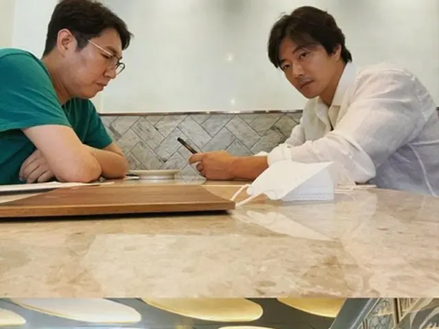 タレントのキム・ヨンチョルがクォン・サンウとの週末デート（？）を公開した。（画像提供:wowkorea）