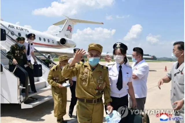 北朝鮮の朝鮮中央通信は２６日、第７回全国老兵大会に参加する老兵らが２５日に平壌に到着したと報じた＝（朝鮮中央通信＝聯合ニュース）≪転載・転用禁止≫