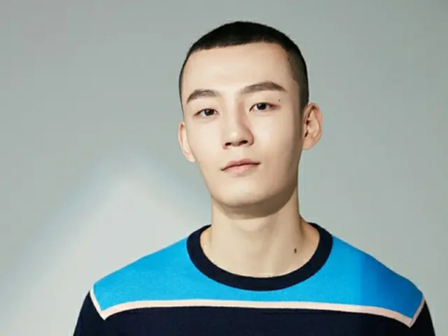 “浮気・新型コロナ防疫指針違反疑惑”俳優キム・ミングィ、私生活騒動を謝罪「深く反省…無断離脱ではない」（画像提供:wowkorea）