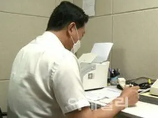 南北通信線の復旧2日目…「午後5時の最終電話を正常に進行」＝.韓国統一部