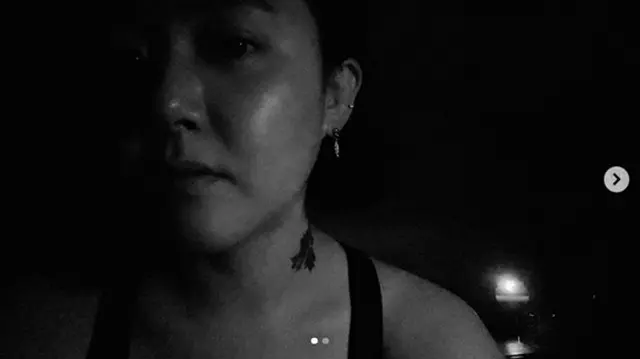 女優ムン・グニョン、首と腕にタトゥーをつけて180度違った雰囲気（画像提供:wowkorea）