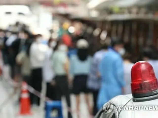 ソウル市内の保健所に設置された新型コロナの検査所＝２８日、ソウル（聯合ニュース）