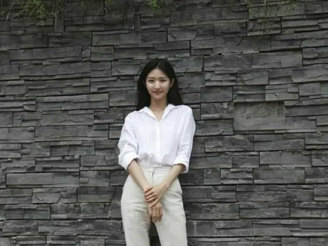 ドラマ「賢い医師生活2」の外科専攻医役女優イ・ジョンウォンは、最近STORY＆PLUSと専属契約を結び、より活発な活動を予告した（画像提供:wowkorea）
