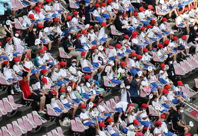 韓国選手団、スタジアムで応援してくれた日本の小学生に感謝の手紙と記念品贈呈＝韓国報道（画像提供:wowkorea）