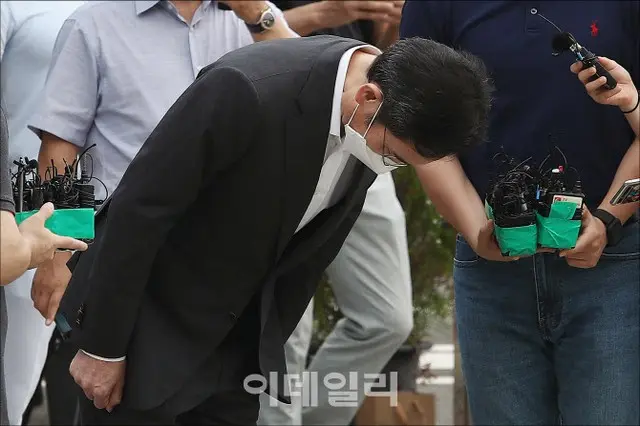 サムスン電子副会長、仮釈放…深々と頭を下げて「本当に申し訳ない」＝韓国（画像提供:wowkorea）