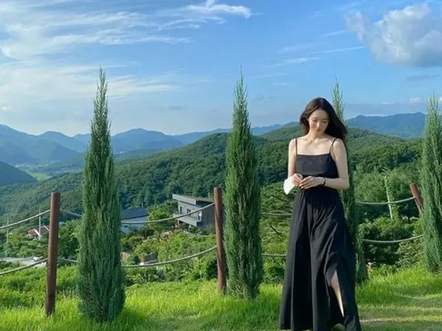カン・ミンギョン(DAVICHI)、グラビア写真のような日常… 自然の中でくつろぐ姿を公開（画像提供:wowkorea）