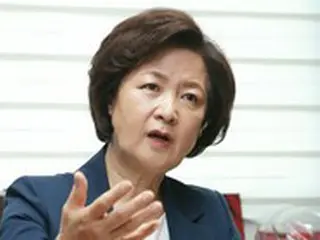 秋美愛元法相、チョ・グク元法相家族を安重根に例え「何のためにろうそく広場に来たのか」＝韓国