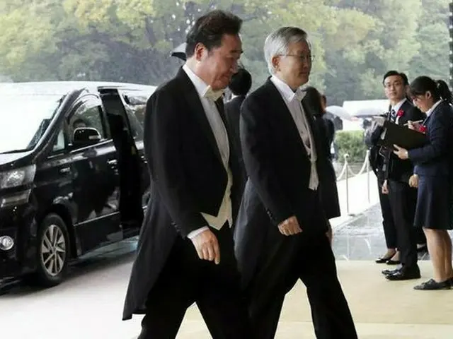 文大統領も着た…イ・ナギョン、ファン・ギョイクに「燕尾服が日本の服？」＝韓国報道（画像提供:wowkorea）
