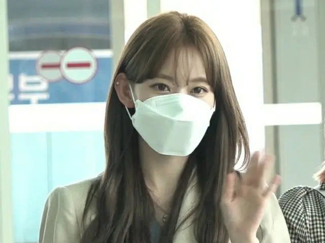 【独自】「HKT48」・「AKB48」・「IZ*ONE」出身の宮脇咲良、韓国の芸能事務所に移籍＝韓国活動の再開が確定。写真は4月、「IZ*ONE」の解散で韓国を出国する様子。（画像提供:wowkorea）