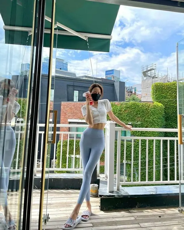 「BESTie」出身ユジ、長細い手足で完璧なSラインの体型を披露（画像提供:wowkorea）