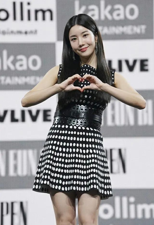 歌手クォン・ウンビ（元IZ*ONE）、1stミニアルバム「OPEN」発売記念ショーケースを開催（画像提供:wowkorea）
