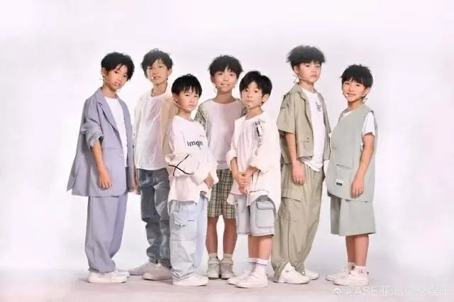 「平均年齢8歳」中国アイドル「天府少年団」がデビュー5日で解散…「金儲けに利用」との批判受け＝韓国報道（画像提供:wowkorea）