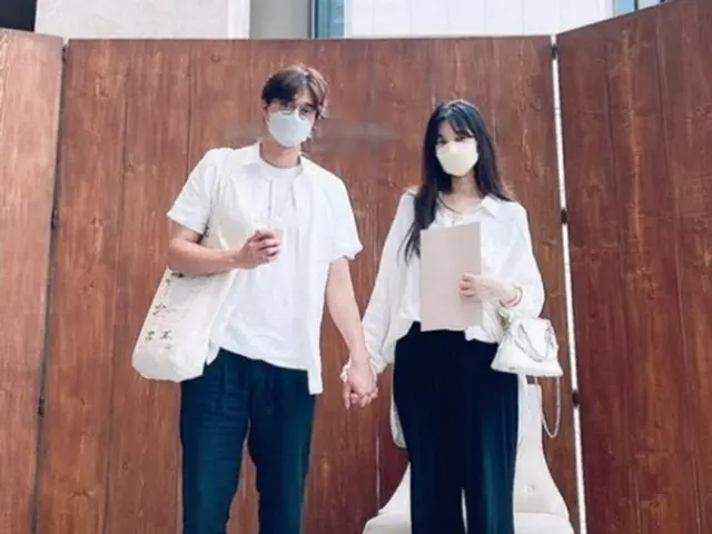 ”結婚発表”イ・ジャンウォン（PEPPERTONES）＆女優ペ・ダヘ、カップルショットで祝福に感謝（画像提供:wowkorea）
