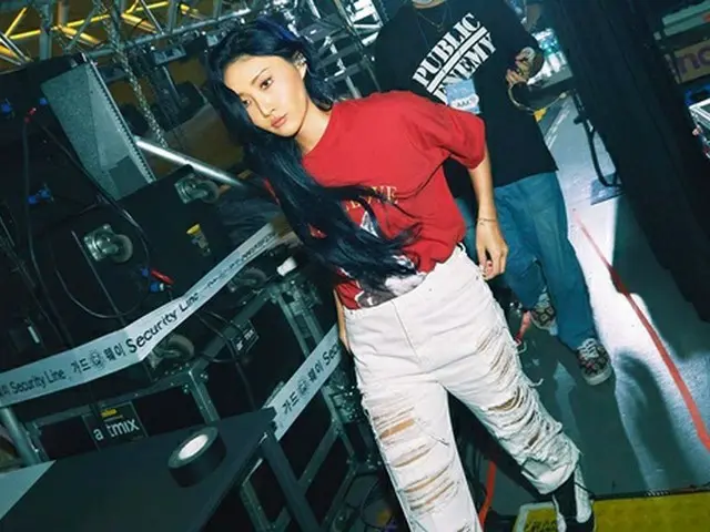 歌手ファサがHIPなスタイリングを披露した。（画像提供:Mydaily）