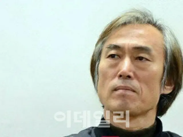 俳優チョ・ドクジェ、自身がセクハラした女優の名誉毀損などの疑い...懲役11か月に減刑＝韓国（画像提供:wowkorea）