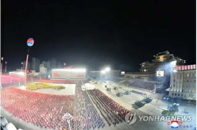 朝鮮中央テレビが放送した今年1月の閲兵式＝（朝鮮中央通信＝聯合ニュース）