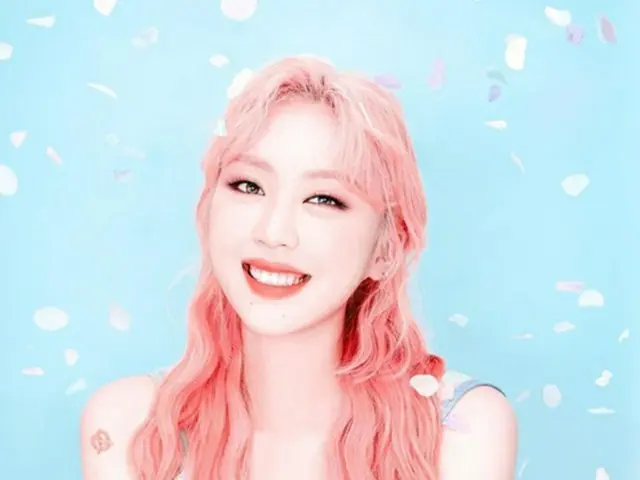 歌手イ・ヨンジ、人魚姫のような姿を公開…「9/21新曲COMING SOON」（画像提供:wowkorea）