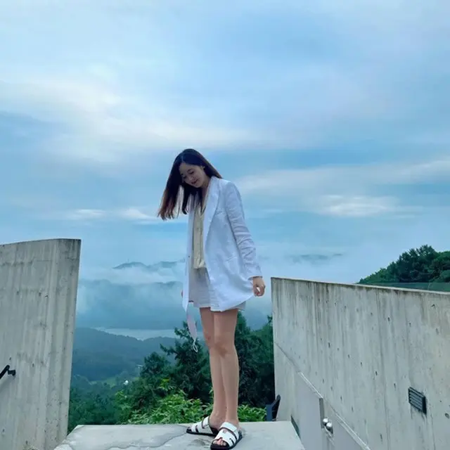 ”双子妊娠中”ソン・ユリ（Fin.K.L.）、抜群のスタイル＆美脚にネットユーザーも驚き（画像提供:wowkorea）